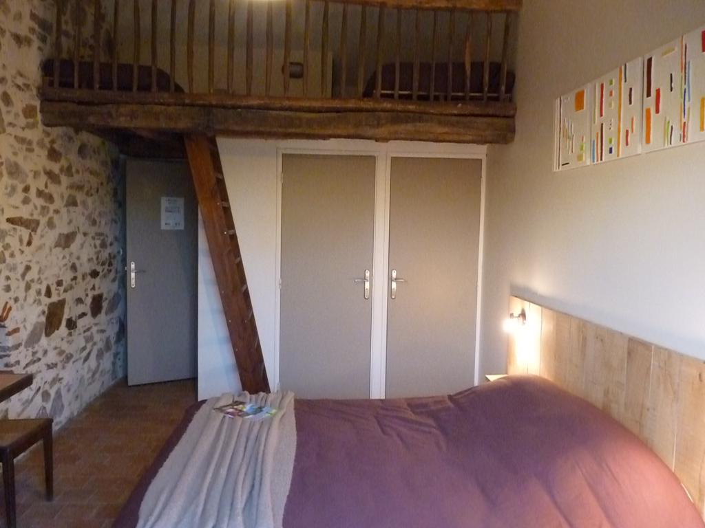 Chambres D'Hotes Le Chateau Rouge Saint-Germain-sur-Moine Экстерьер фото